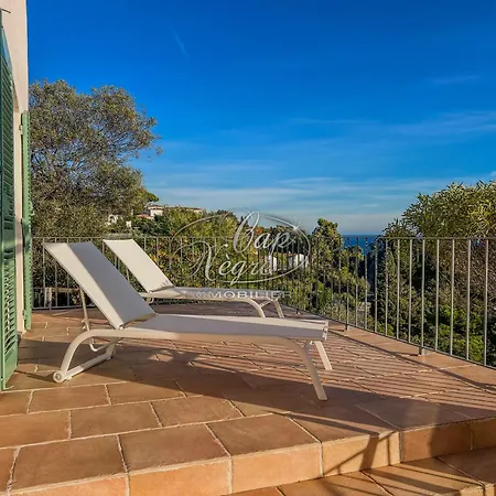Maison Pour 8 Personnes Classee 3 Etoiles Avec 2 Terrasses Vue Au Canadel